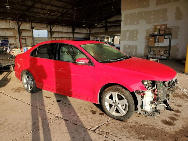 3VWLL7AJXCM392875 - 2012 VOLKSWAGEN JETTA TDI RED photo 4