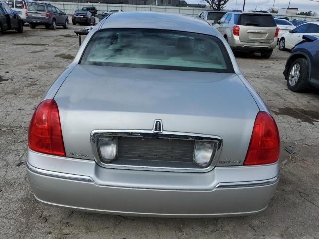 1LNHM82VX7Y623891 - 2007 LINCOLN TOWN CAR SIGNATURE LIMITED SILVER photo 6