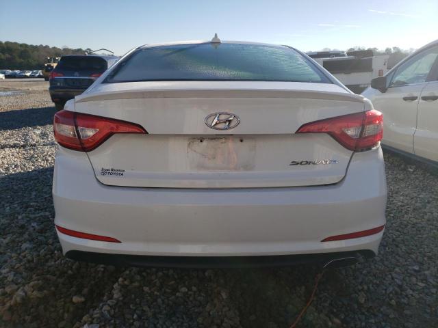 5NPE24AF5HH507694 - 2017 HYUNDAI SONATA SE WHITE photo 6