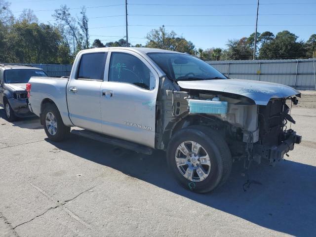 1N6AA1E6XJN537884 - 2018 NISSAN TITAN SV SILVER photo 4