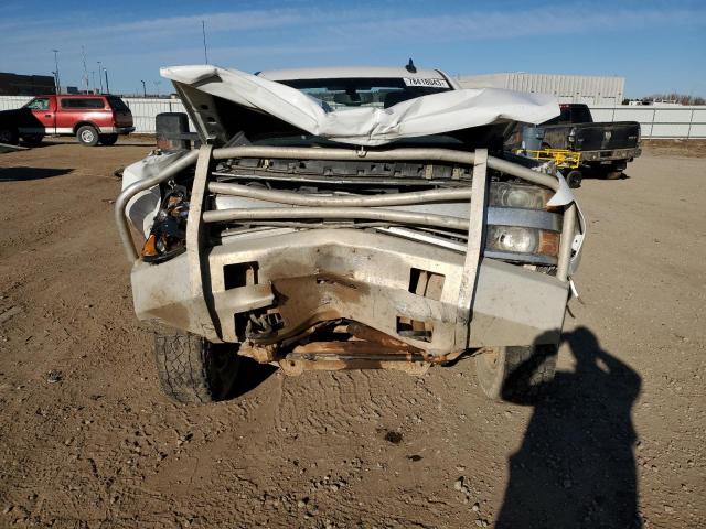 1GC4KZEG4JF239359 - 2018 CHEVROLET SILVERADO K3500 LT WHITE photo 5