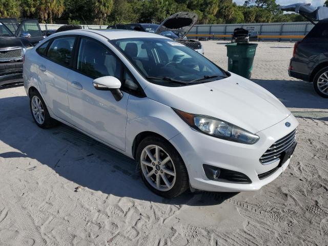 3FADP4BJ9GM148719 - 2016 FORD FIESTA SE WHITE photo 4