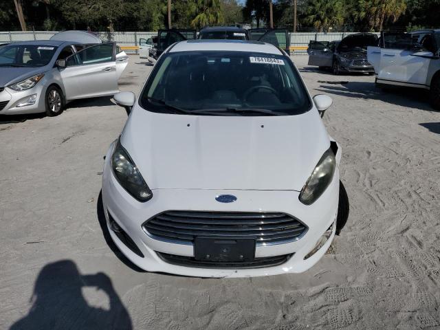 3FADP4BJ9GM148719 - 2016 FORD FIESTA SE WHITE photo 5