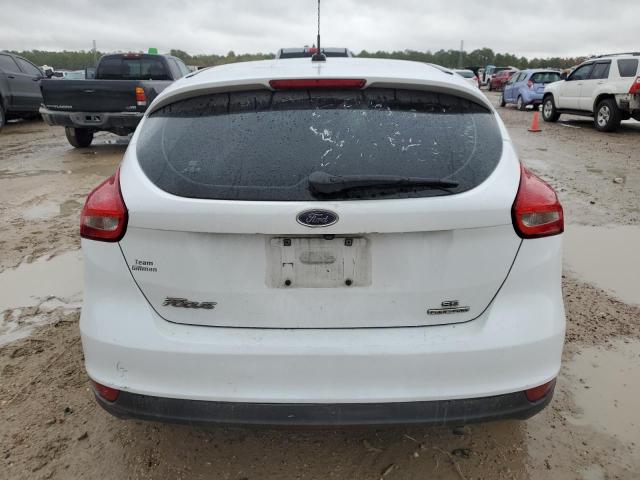 1FADP3K28FL347716 - 2015 FORD FOCUS SE WHITE photo 6