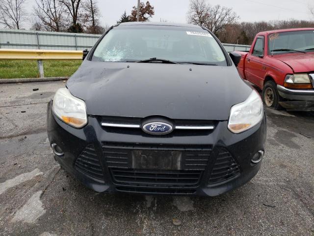 1FAHP3K21CL337607 - 2012 FORD FOCUS SE BLACK photo 5