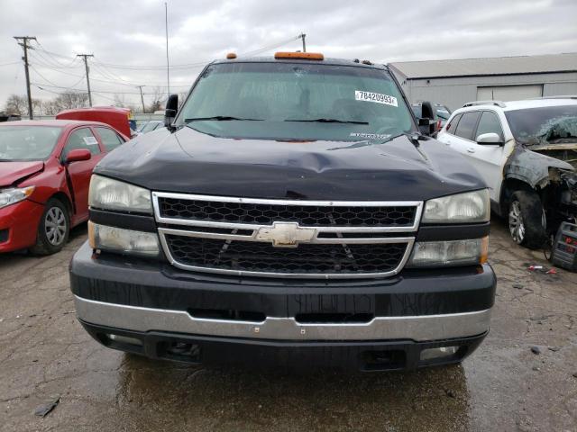 1GCJK33D37F102768 - 2007 CHEVROLET SILVERADO K3500 BLACK photo 5