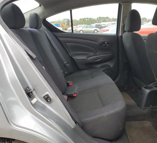 3N1CN7AP0CL884194 - 2012 NISSAN VERSA S GRAY photo 10