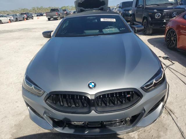 WBAFY4C04PCM43263 - 2023 BMW M850XI Gümüş fotoğraf 5