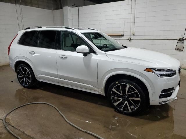 YV4A22PKXK1454932 - 2019 VOLVO XC90 T6 MOMENTUM WHITE photo 4