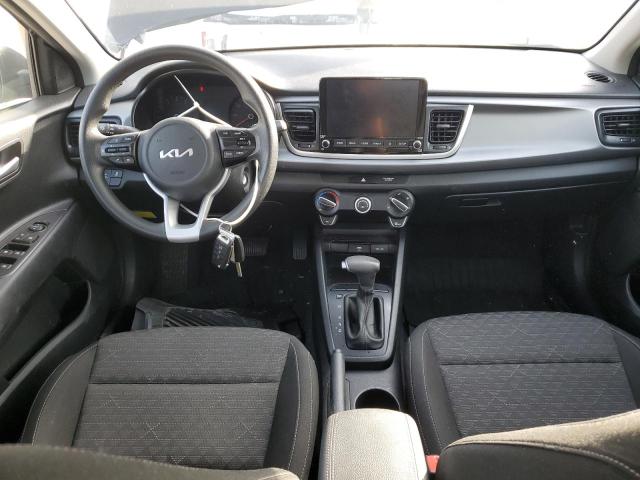3KPA24AD9NE458383 - 2022 KIA RIO LX BLACK photo 8