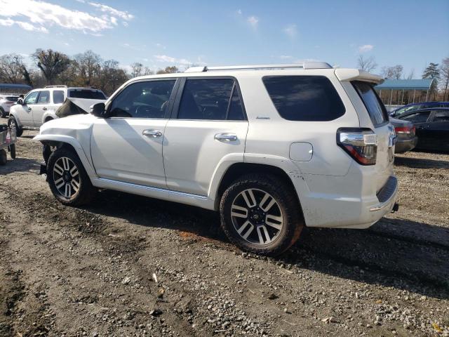 JTEZU5JR9H5150995 - 2017 TOYOTA 4RUNNER SR5 WHITE photo 2