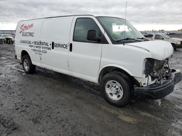 1GCWGBFF5H1173077 - 2017 CHEVROLET EXPRESS G2 WHITE photo 4