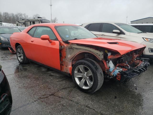 2C3CDZAG7LH210228 - 2020 DODGE CHALLENGER SXT ORANGE photo 4