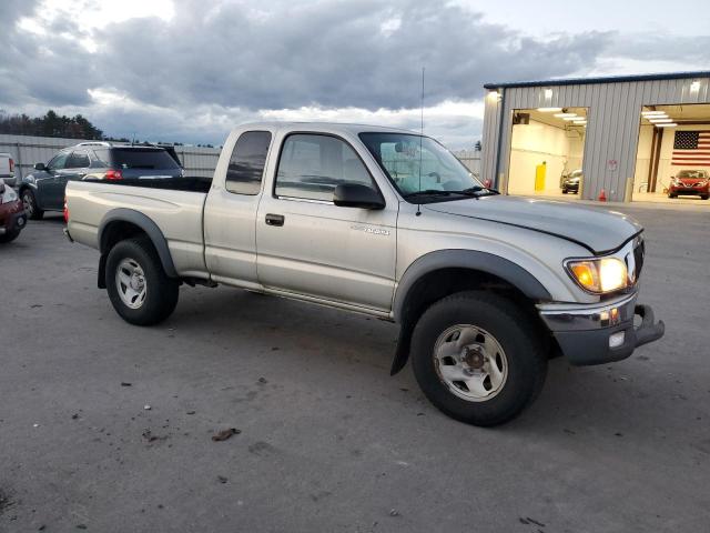 5TESM92N42Z045830 - 2002 TOYOTA TACOMA XTRACAB PRERUNNER ვერცხლისფერი ფოტო 4