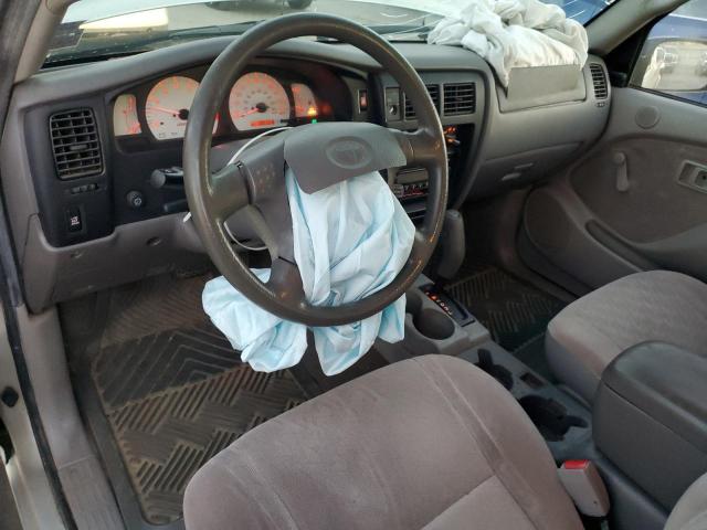 5TESM92N42Z045830 - 2002 TOYOTA TACOMA XTRACAB PRERUNNER ვერცხლისფერი ფოტო 8