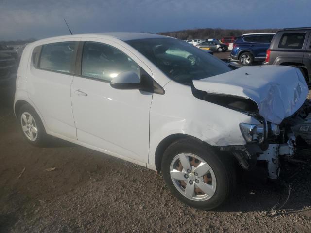 1G1JA6SH9D4226990 - 2013 CHEVROLET SONIC LS WHITE photo 4