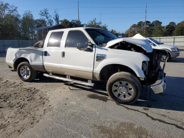 1FTSW20528EE50097 - 2008 FORD F250 SUPER DUTY WHITE photo 4
