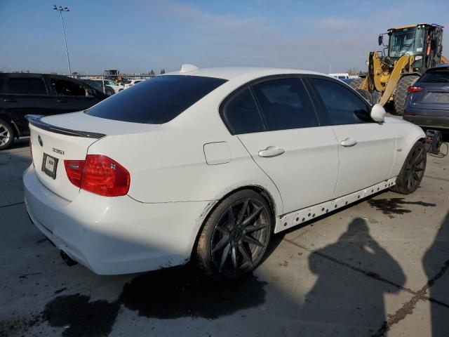 WBAPM5C57BE578686 - 2011 BMW 335 I WHITE photo 3