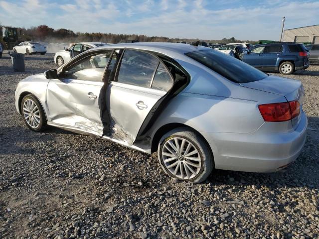 3VWLX7AJ7CM399092 - 2012 VOLKSWAGEN JETTA SEL SILVER photo 2