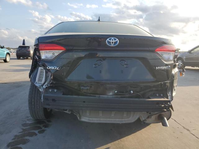 JTDEAMDE5NJ049390 - 2022 TOYOTA COROLLA LE 黑色 照片 6
