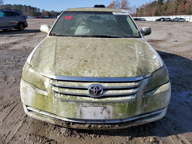 4T1BK36B15U032500 - 2005 TOYOTA AVALON XL WHITE photo 5