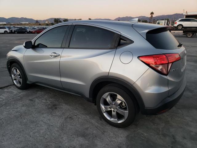 3CZRU5H36JM723464 - 2018 HONDA HR-V LX SILVER photo 2