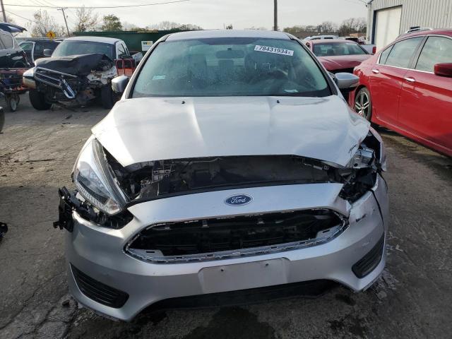 1FADP3F25GL357647 - 2016 FORD FOCUS SE SILVER photo 5