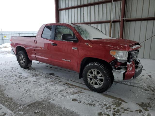 5TFUY5F11FX465698 - 2015 TOYOTA TUNDRA DOUBLE CAB SR/SR5 BURGUNDY photo 4