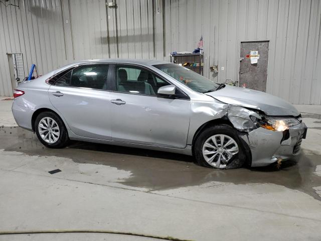 4T4BF1FK6GR556095 - 2016 TOYOTA CAMRY LE SILVER photo 4