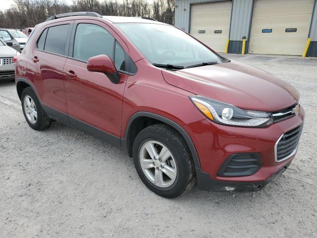 KL7CJPSB7MB315936 - 2021 CHEVROLET TRAX 1LT MAROON photo 4