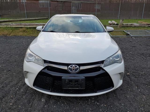 4T1BF1FK0FU915806 - 2015 TOYOTA CAMRY LE WHITE photo 5