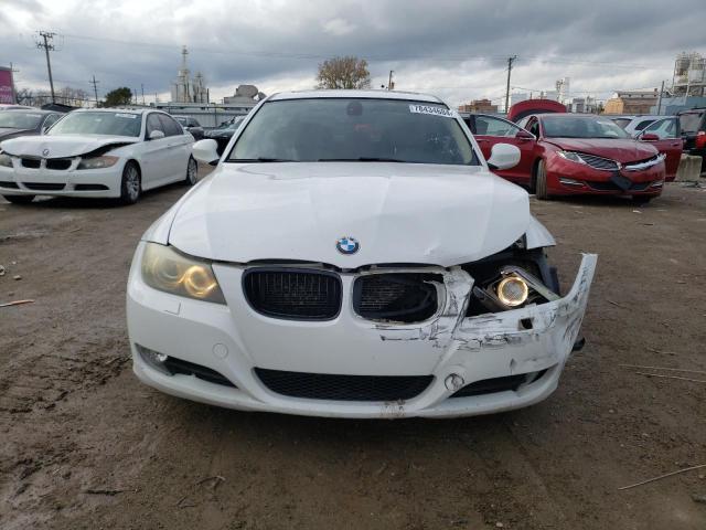 WBAPK7C51AA771178 - 2010 BMW 328 XI WHITE photo 5