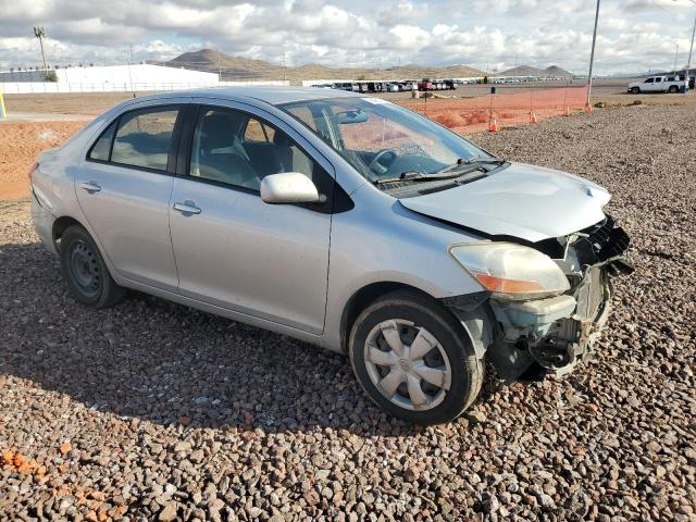 JTDBT923971056065 - 2007 TOYOTA YARIS SILVER photo 4