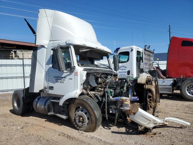 2019 VOLVO VNR, null