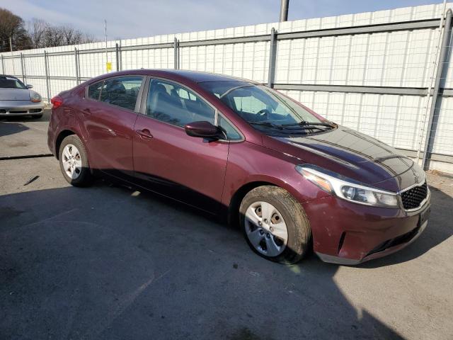 3KPFL4A7XJE192394 - 2018 KIA FORTE LX BURGUNDY photo 4