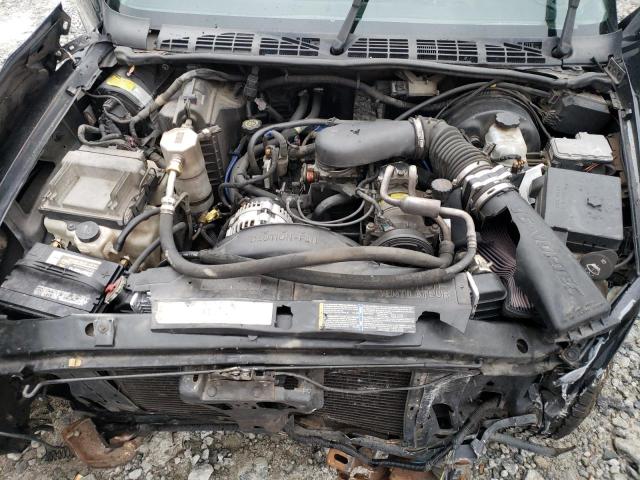 1GTCS19W028131213 - 2002 GMC SONOMA BLACK photo 11