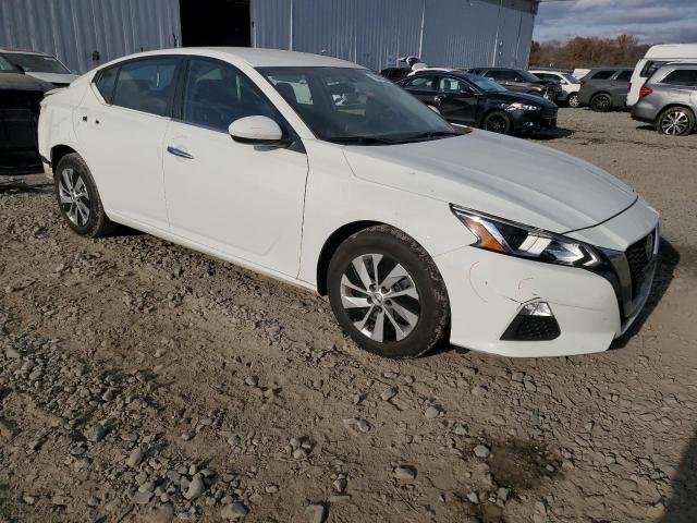 1N4BL4BV2LC185631 - 2020 NISSAN ALTIMA S WHITE photo 4