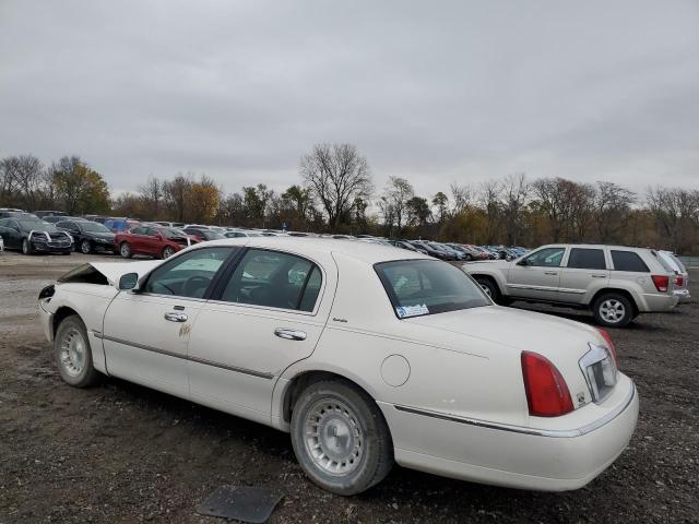 1LNHM81W2XY671461 - 1999 LINCOLN TOWN CAR EXECUTIVE WHITE photo 2