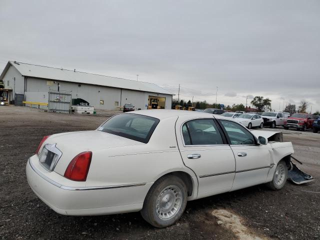 1LNHM81W2XY671461 - 1999 LINCOLN TOWN CAR EXECUTIVE WHITE photo 3