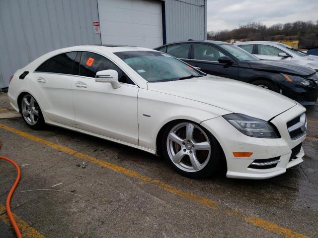 WDDLJ9BB6CA033697 - 2012 MERCEDES-BENZ CLS 550 4MATIC WHITE photo 4