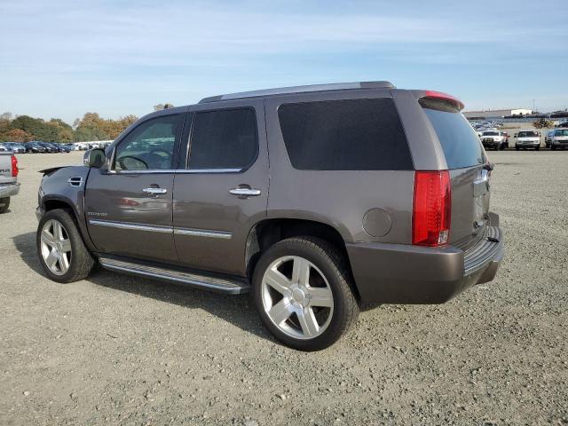 1GYS4BEF0ER240734 - 2014 CADILLAC ESCALADE LUXURY GRAY photo 2