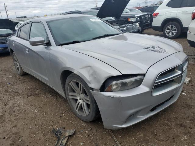 2C3CDXBG8DH719944 - 2013 DODGE CHARGER SE GRAY photo 4