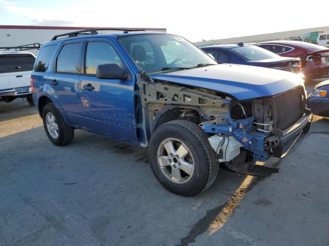 1FMCU9DG7BKA03574 - 2011 FORD ESCAPE XLT BLUE photo 4