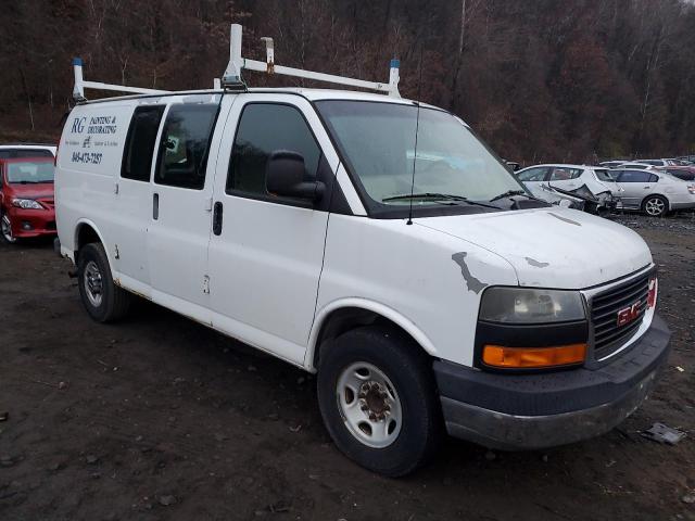 1GTGG25CX91102860 - 2009 GMC SAVANA G2500 WHITE photo 4