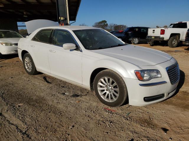 2C3CCAAGXDH529905 - 2013 CHRYSLER 300 WHITE photo 4