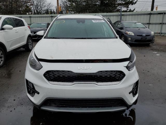 KNDCM3LD8N5501780 - 2022 KIA NIRO LXS WHITE photo 5