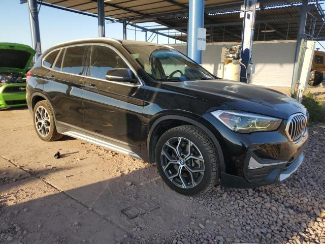 WBXJG9C06M5T54990 - 2021 BMW X1 XDRIVE28I BLACK photo 4