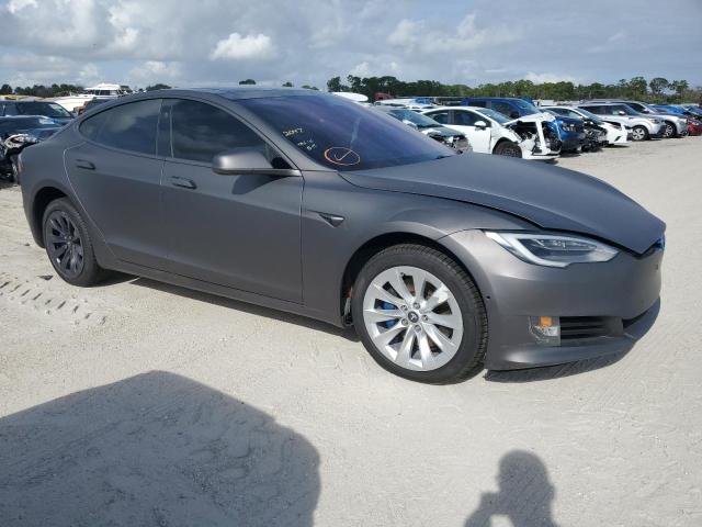 5YJSA1E26JF271055 - 2018 TESLA MODEL S გრაფიტი ფოტო 4