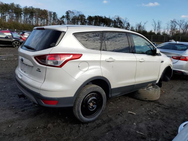 1FMCU9G92GUB31391 - 2016 FORD ESCAPE SE WHITE photo 3