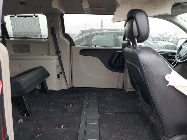 2C4RC1CG5DR684455 - 2013 CHRYSLER TOWN & COU TOURING L RED photo 11